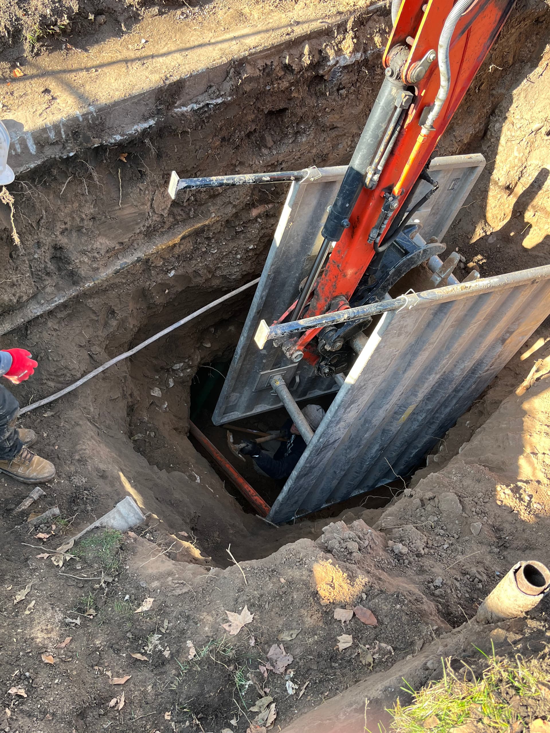 Gallery photos for Sewer Line Repair After Fiber Optic Crew Struck Underground Pipe: Image #6