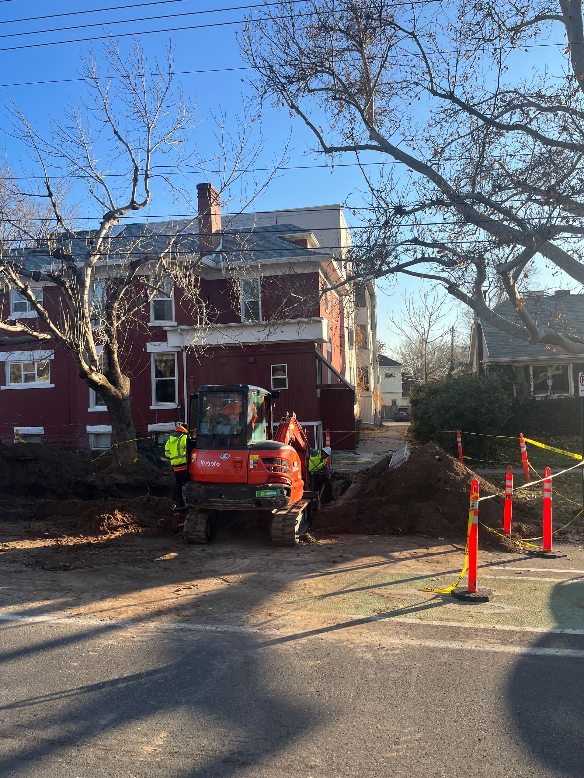 Gallery photos for Sewer Line Repair After Fiber Optic Crew Struck Underground Pipe: Image #5