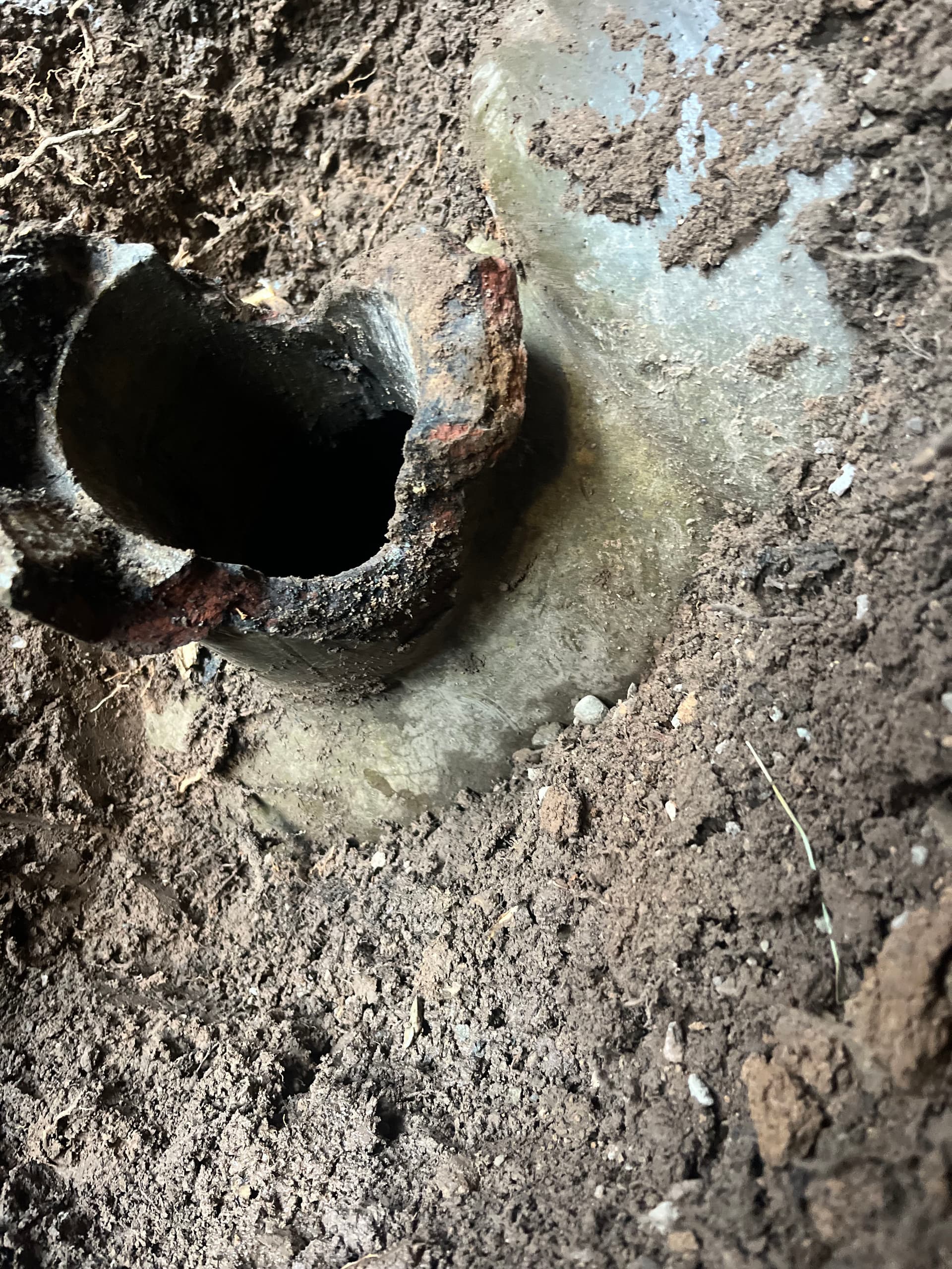 Gallery photos for Sewer Line Repair After Fiber Optic Crew Struck Underground Pipe: Image #2