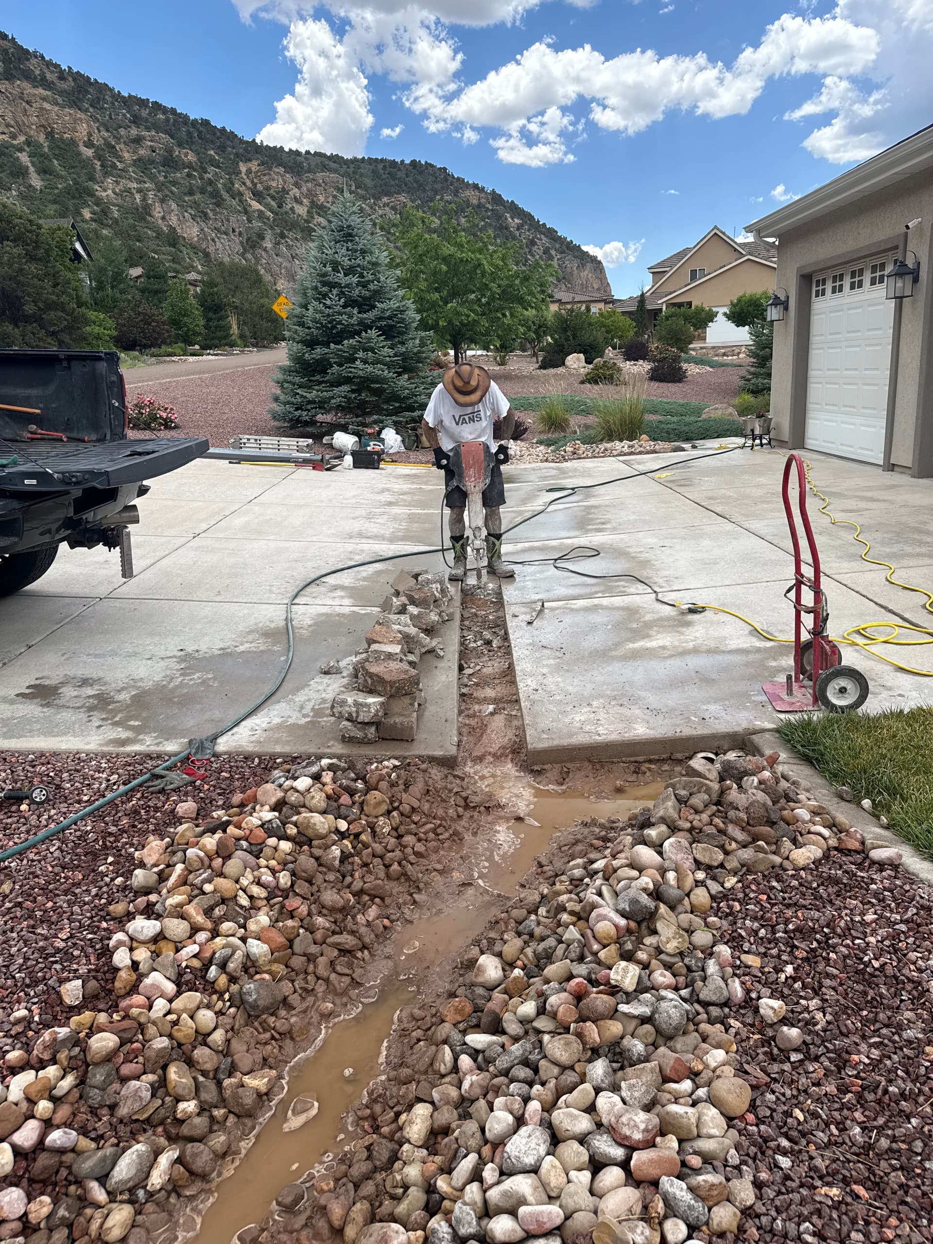 Gallery photos for Driveway Drain Repair Done Right - No Job Too Small: Image #4